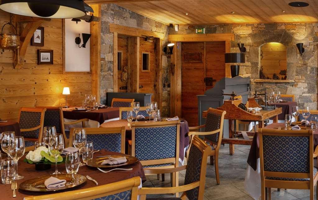 Brit Hotel Florimont Saint-Ferréol レストラン 写真
