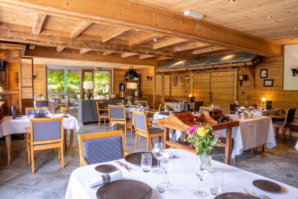 Brit Hotel Florimont Saint-Ferréol レストラン 写真